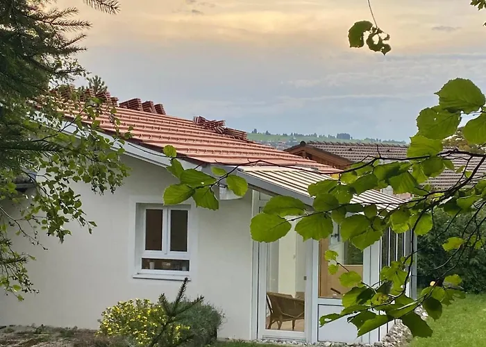 Mit Bergblick & Sonniger Terrasse Im Reichenbach - G26b بيت للعطل